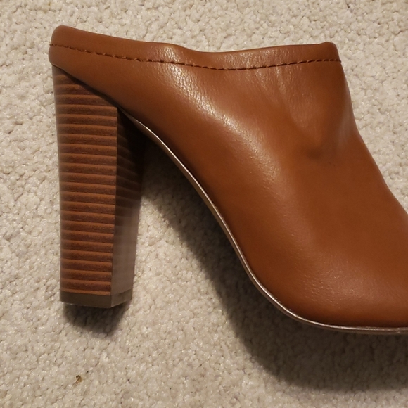 Mossimo heels - Picture 3 of 4